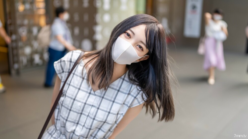 FC2-PPV-3049741 First shot! !! Cinema style! [Uncensored] Limited number! !! A pretty whitening female college student who is about to take the national qualification exam ... Twice cum shot & ejaculation in the back of her throat with a delicate body