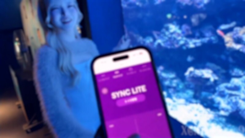 FC2-PPV-4712321 [Angel descends] "This is so bad..." A pure and innocent 18-year-old beauty/girl who can't stop convulsing after climaxing too much. She is playd with a remote vibrator at the aquarium, and is half-crying with a dull moaning